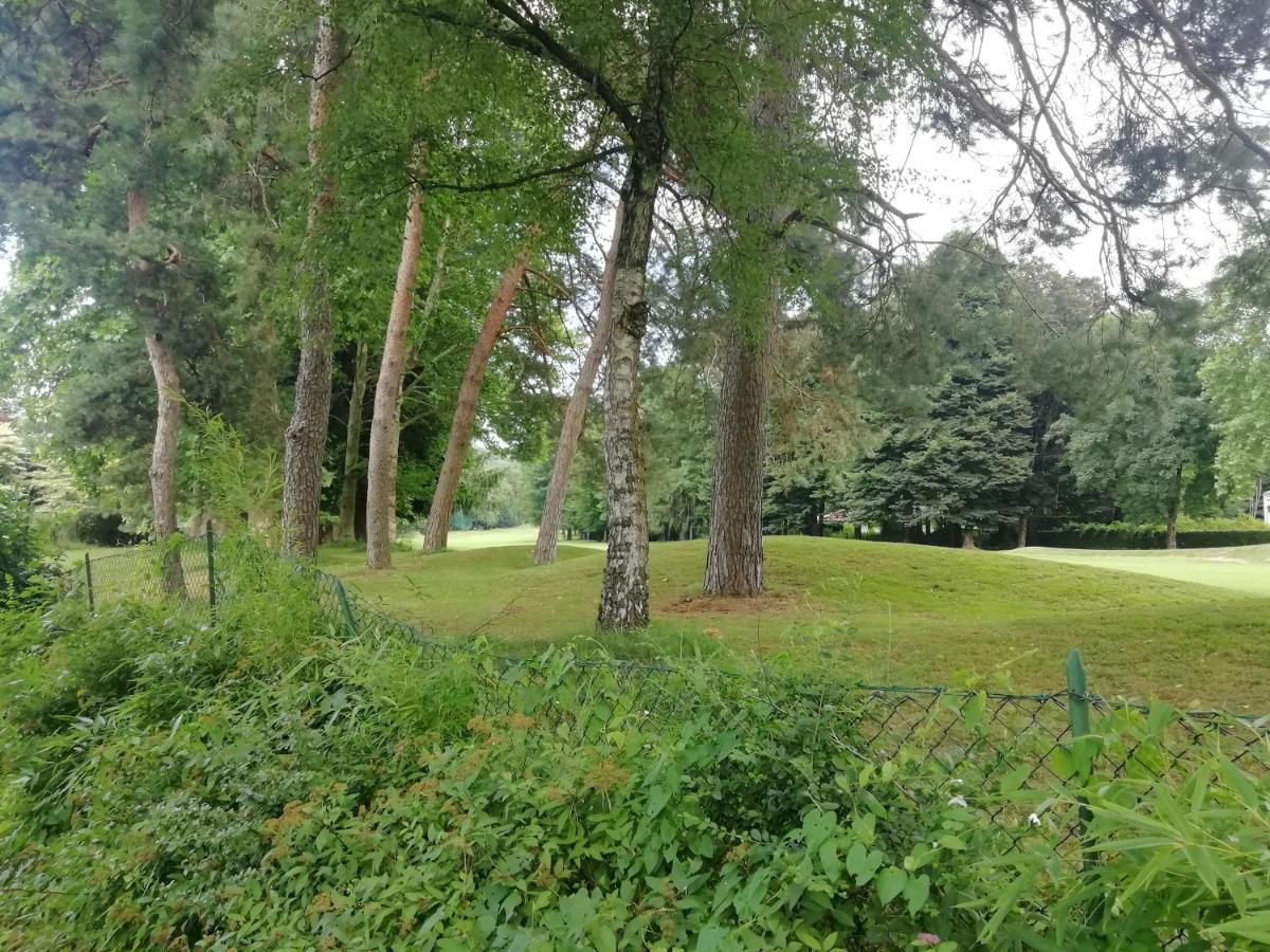Bed & Breakfast Viadelgolf41 Carimate Bagian luar foto
