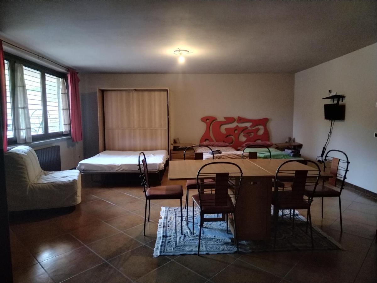 Bed & Breakfast Viadelgolf41 Carimate Bagian luar foto