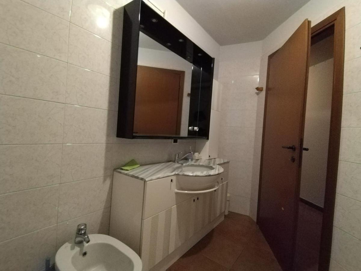 Bed & Breakfast Viadelgolf41 Carimate Bagian luar foto