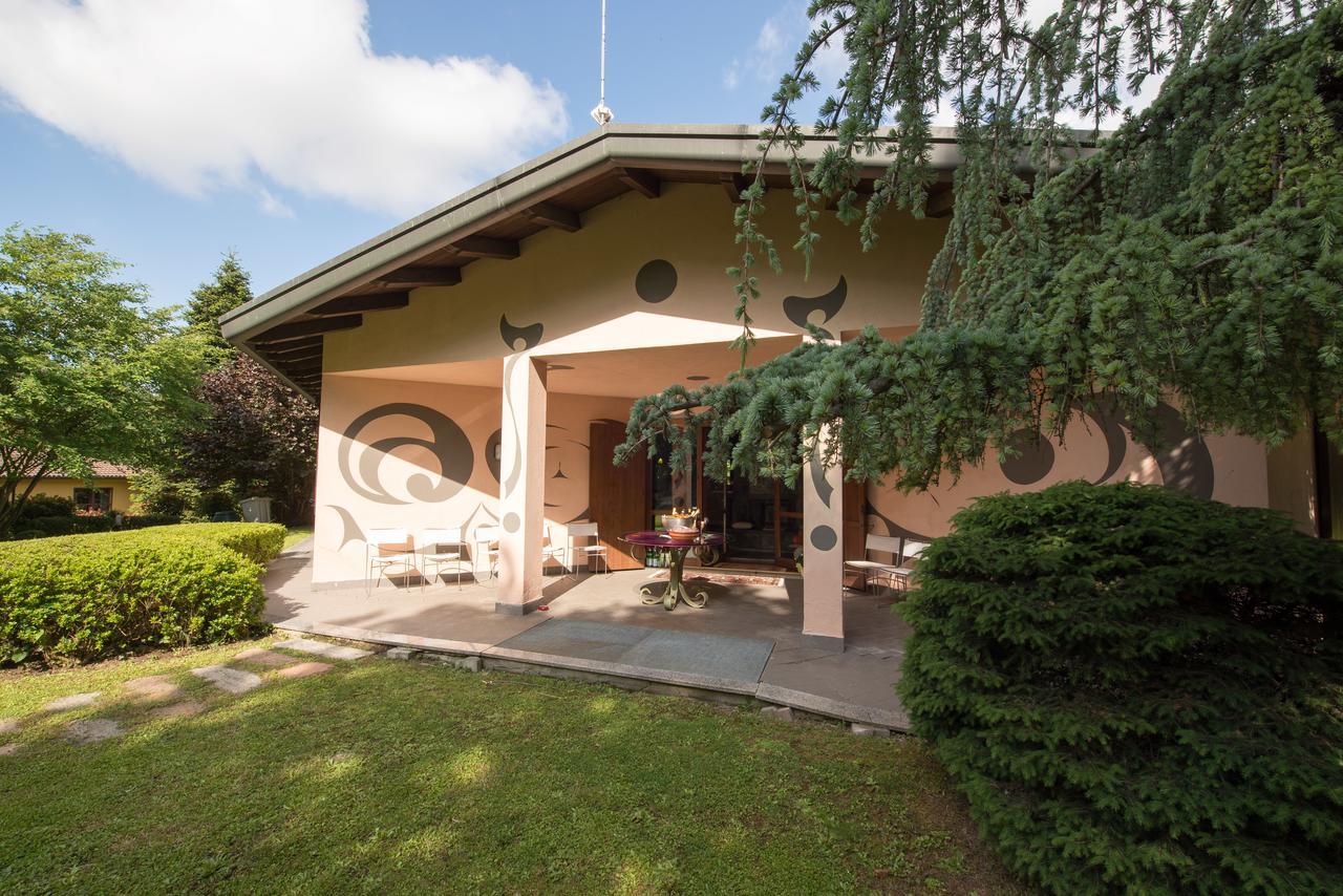 Bed & Breakfast Viadelgolf41 Carimate Bagian luar foto